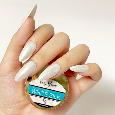 Cre8tion White Silk Nail Art Effect