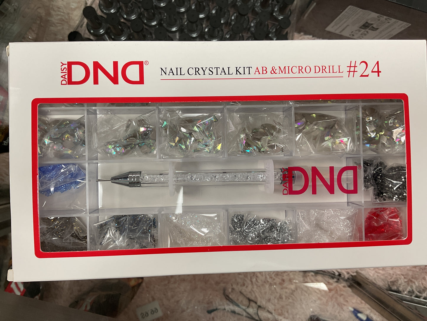 Daisy DND Nail Crystal Kit #24