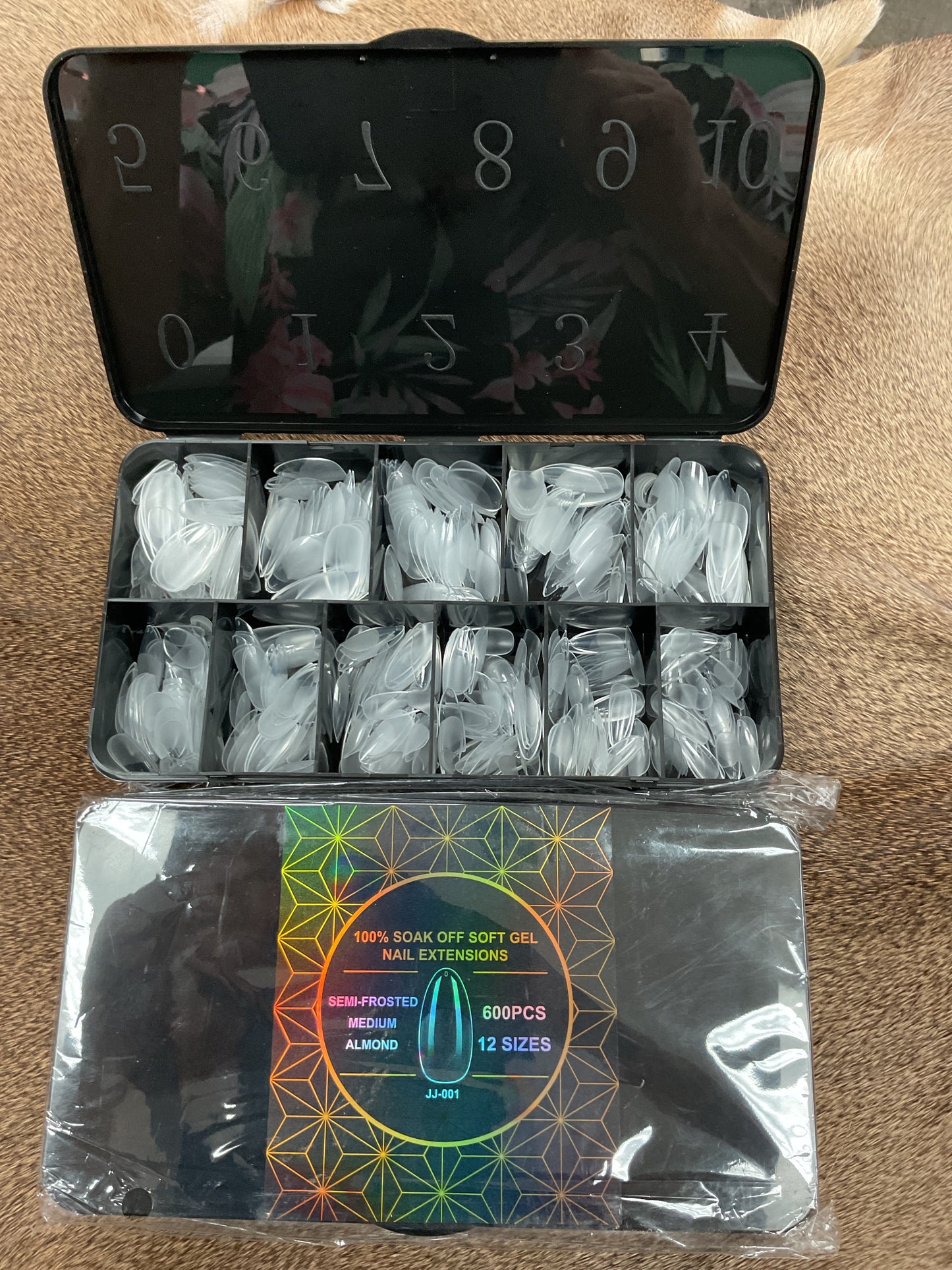 Semi-Frosted Medium Almond 600pcs Soft Gel Nail Extensions