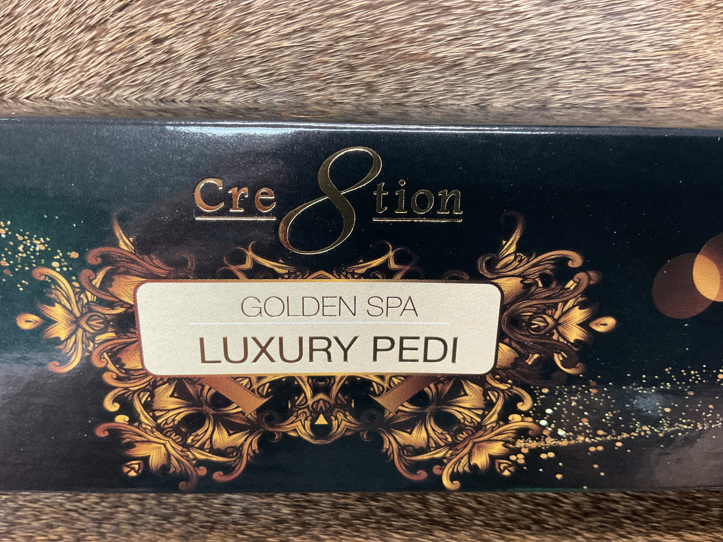 Cre8tion Golden Spa Luxury Pedi