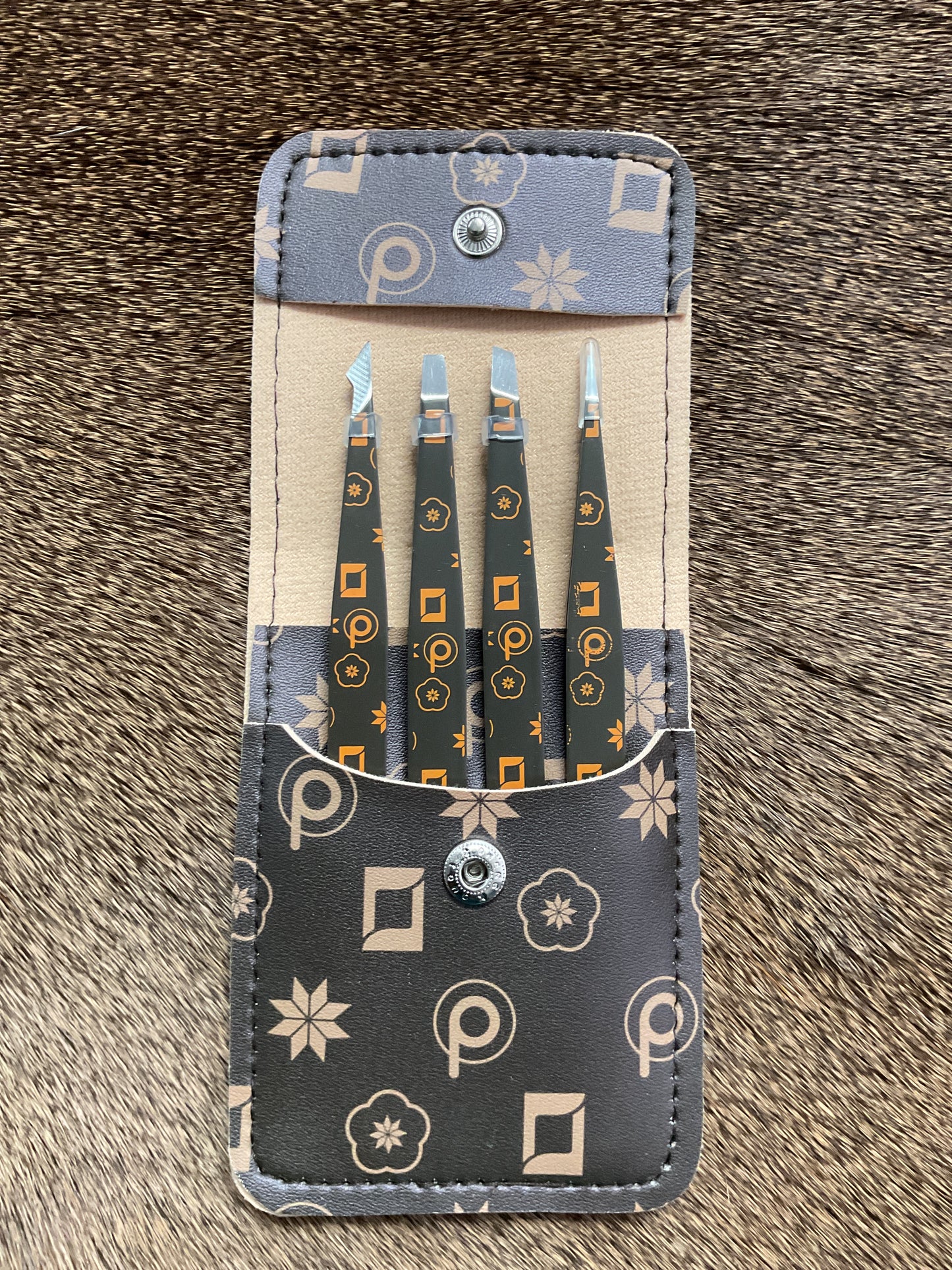Patterned Tweezer Set with Case