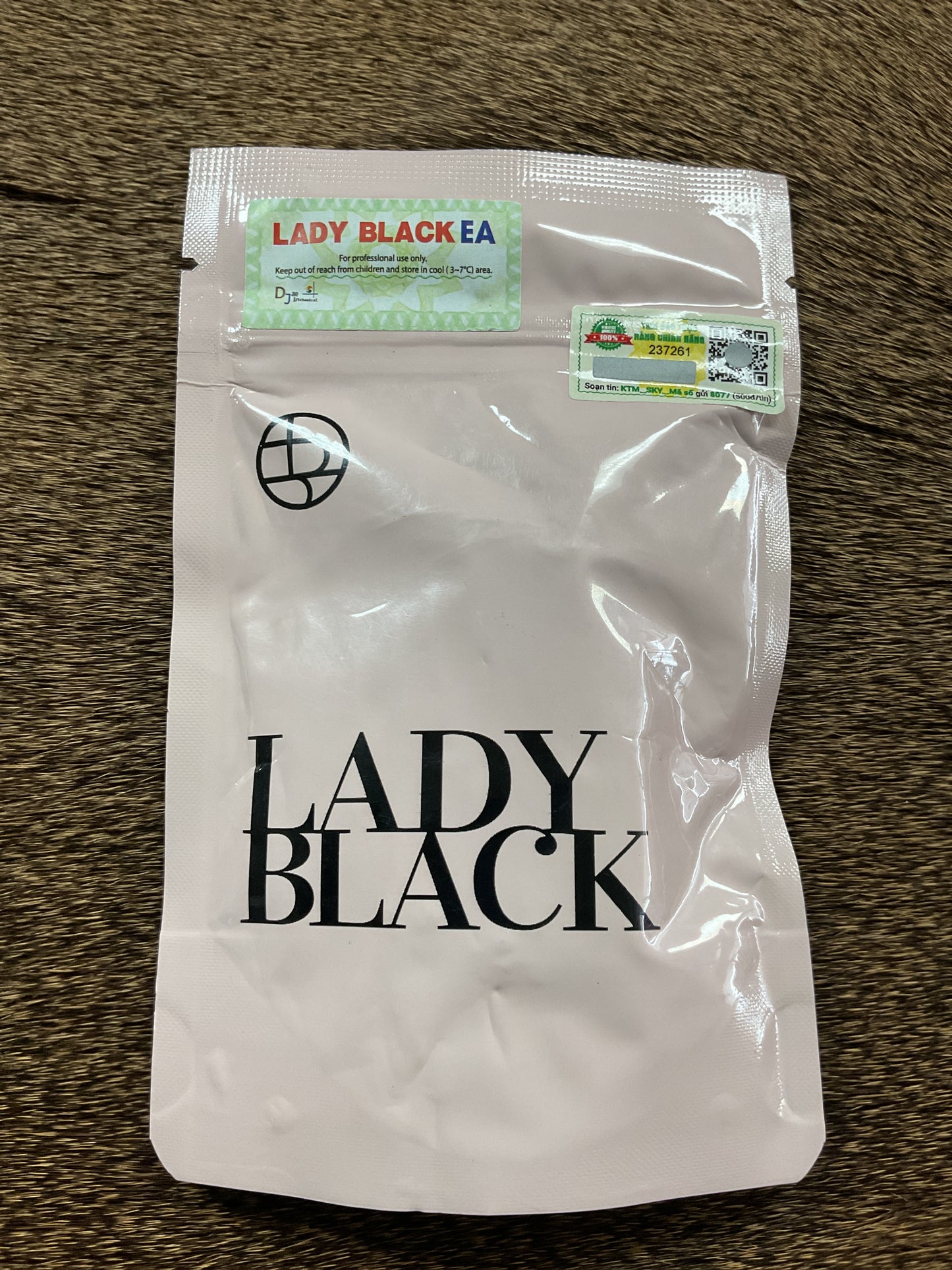 Lady Black Professional Eyelash Adhesive