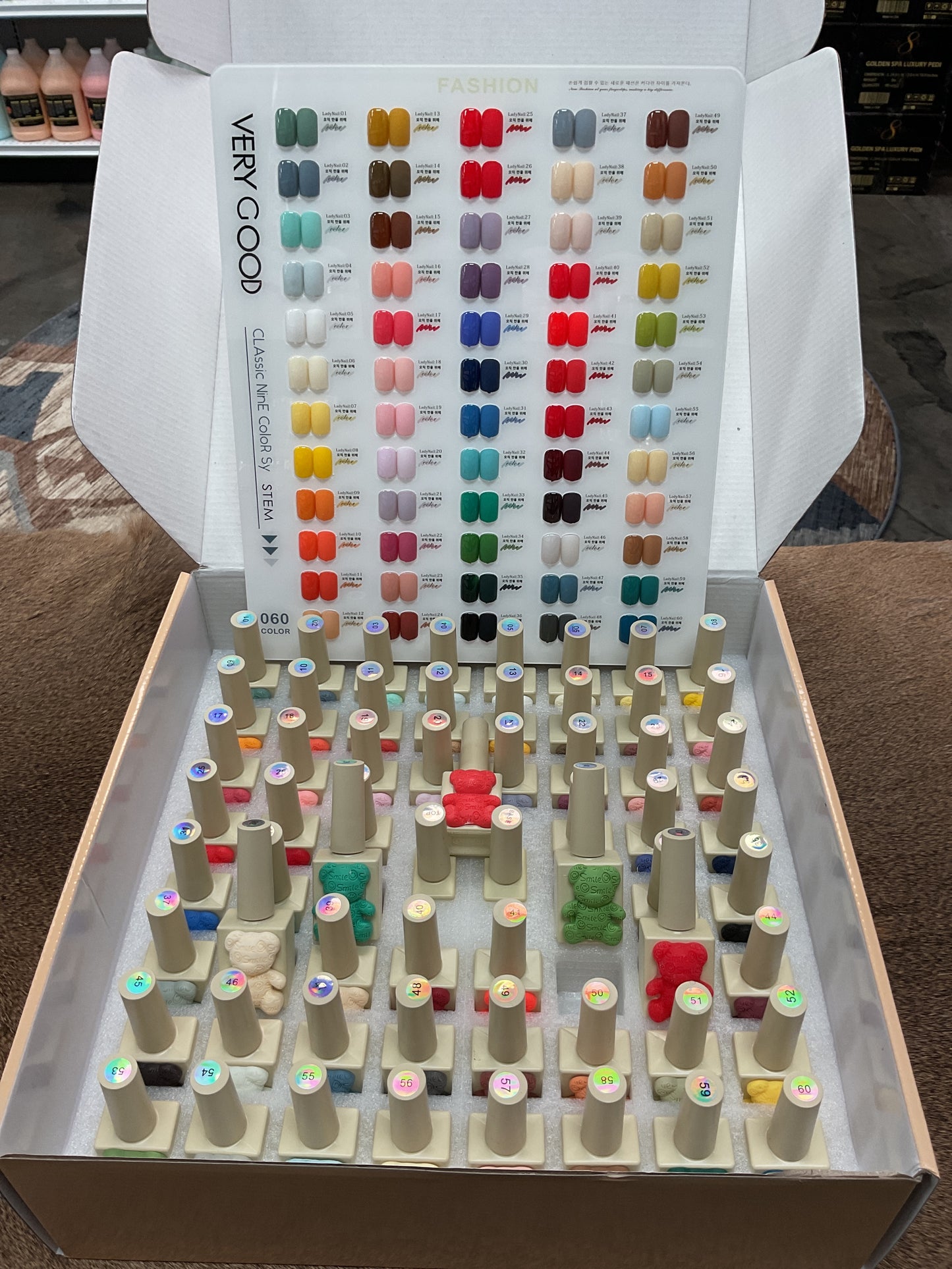 Milan Lovely Bear 60-piece Nail Polish Set