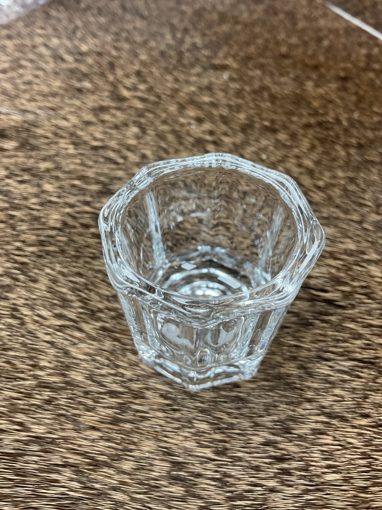 Hexagonal Crystal Monomer Dappen Dish