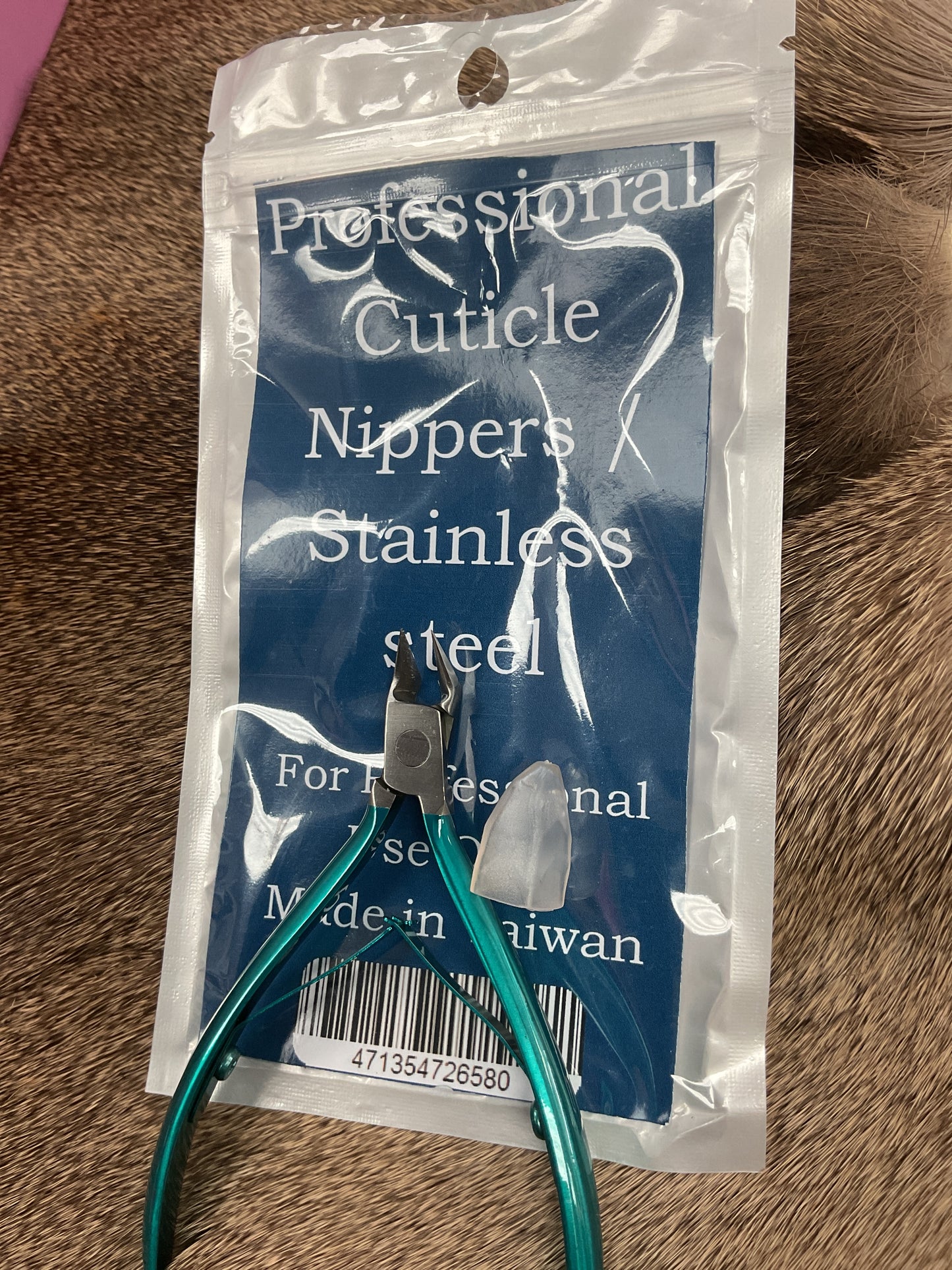 Professional Stainless Steel Cuticle Nippers Angled Blades