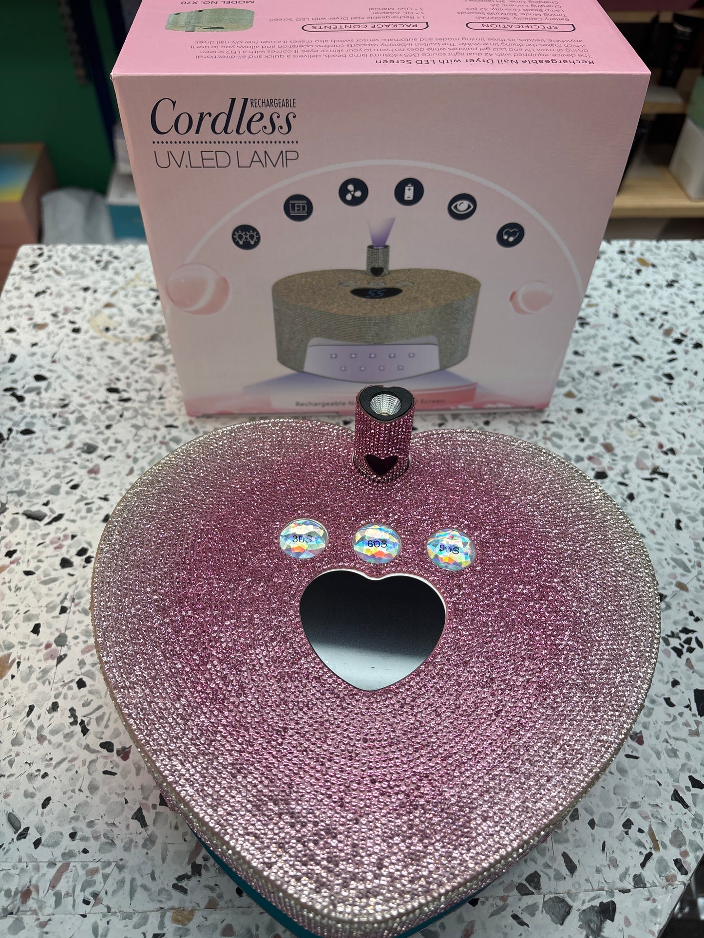 Cordless Pink Heart UV/LED Lamp