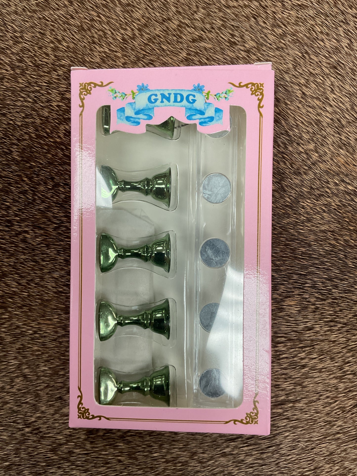 Magnetic Press-On Nail Stands