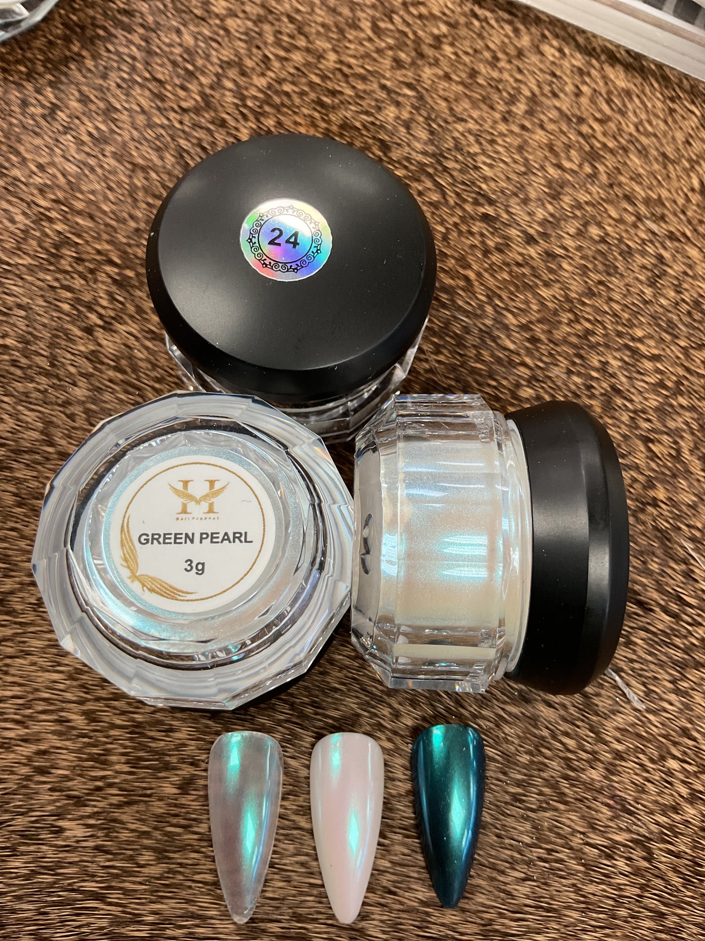 HANG #24 Green Pearl Nail Powder